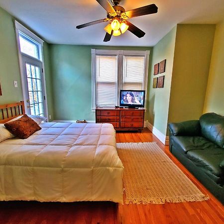 Point Breeze Guest House Pittsburgh Bagian luar foto